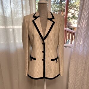 VINTAGE ESCADA BLAZER